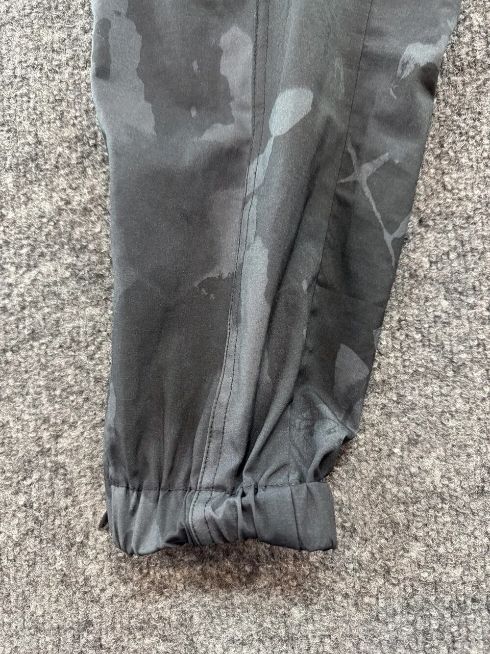 Old Navy Pants Kids 5 Gray Camo StretchTech Ankle Zip Joggers Quick Dry Athletic